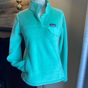 Patagonia fleece pullover women’s medium green